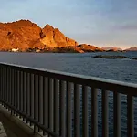 Med Fantastisk Utsikt * Henningsvaer